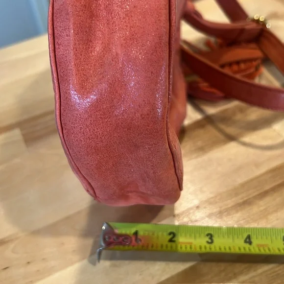 Hobo retired Moon lava leather Round Crossbody Bag - Picture 13 of 13